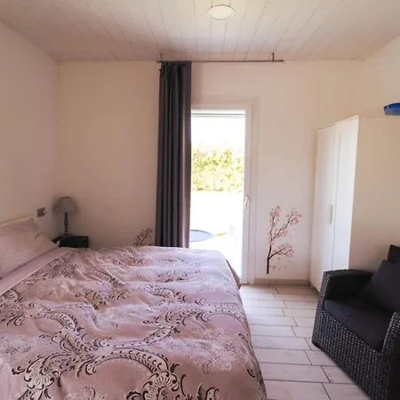 Il Giardino Di Rebecca לינה וארוחת בוקר פררה