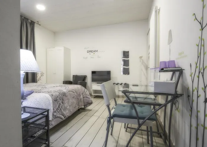 Bed & Breakfast Il Giardino Di Rebecca Ferrara